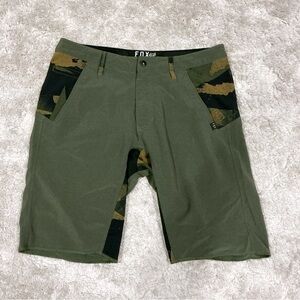 Fox | Camo Green and Black Hybrid Board Shorts size 32
